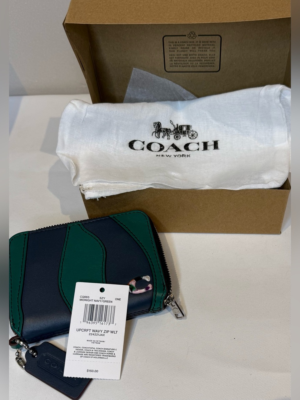 Coach Coachtopia Wavy Zip Wallet in Navy & Green Includes Dusty and Box Giftable